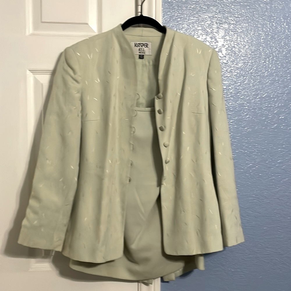 Jasper A.S.L petite 12. Lt green
